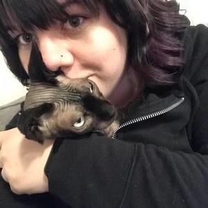 Meet your Posher, Cas